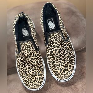 Vans size 5 leopard print slide on canvas shoes